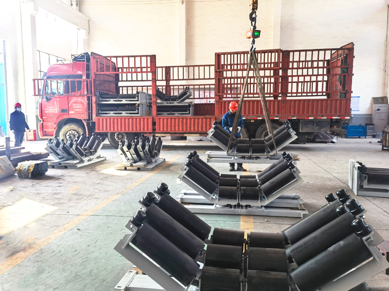 年前忙交貨，解決雨雪冰凍天氣皮帶機(jī)打滑跑偏問(wèn)題